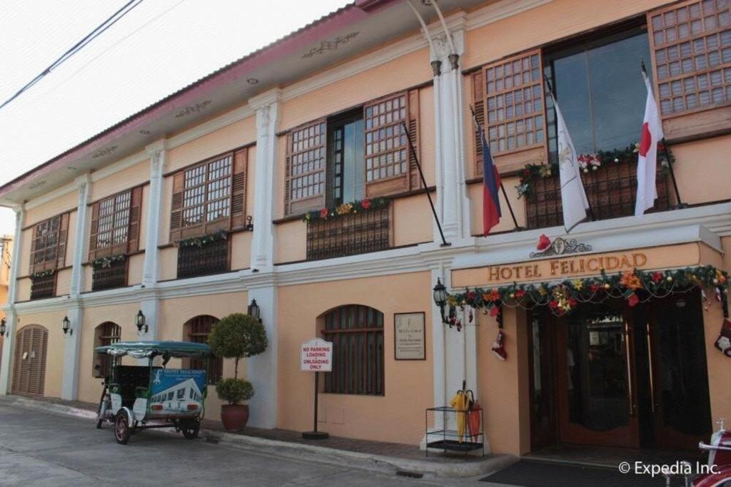Hotel Felicidad Vigan City Exterior foto